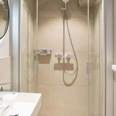 Reethuis-am-dorfteich-ferienhaus-stephanie-01