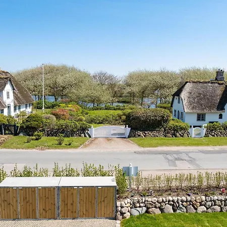 Reethuis-am-dorfteich-ferienhaus-stephanie-01 Wenningstedt-Braderup